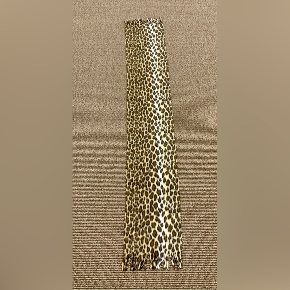 5 Foot Long Cheetah Leopard Wild Safari Animal Print Fringed Fleece Scarf - Picture 3 of 8